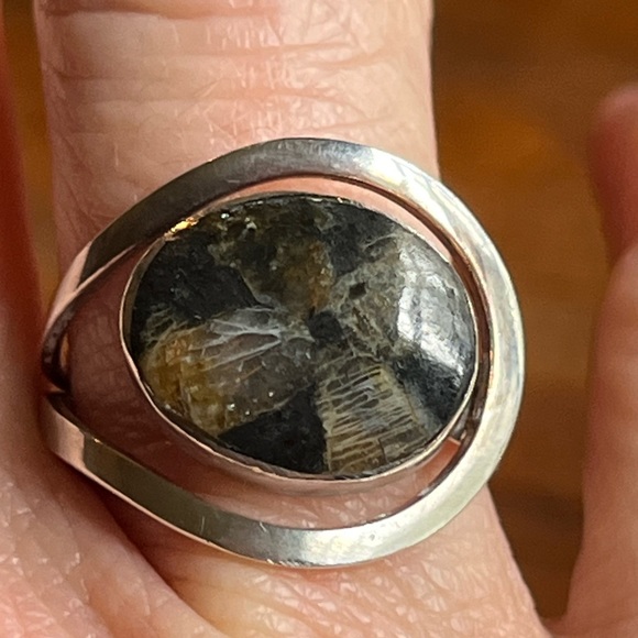 Hand-crafted mid-century pietersite exotic stone set in sterling silver!  💕 - Picture 3 of 8